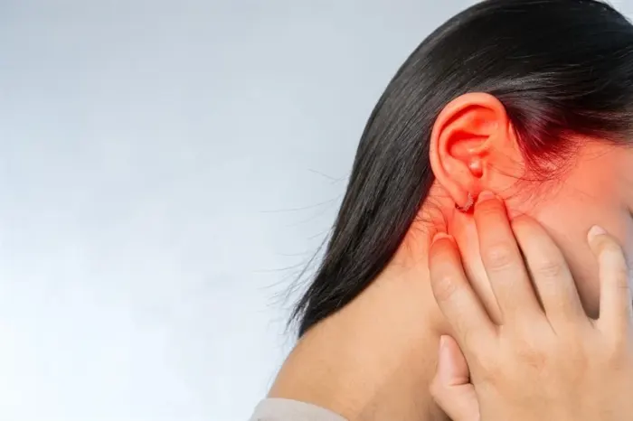 چرا بعد از چرت زدن، گوش‌هایمان زنگ می‌زند؟